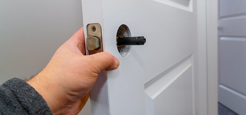 Nighttime Locksmith For Lock Repair in University, FL