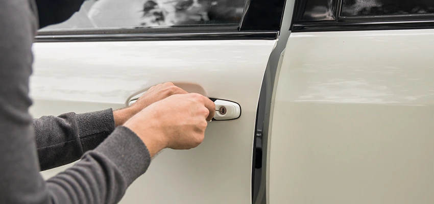 Unlock Car Door Service in University, FL