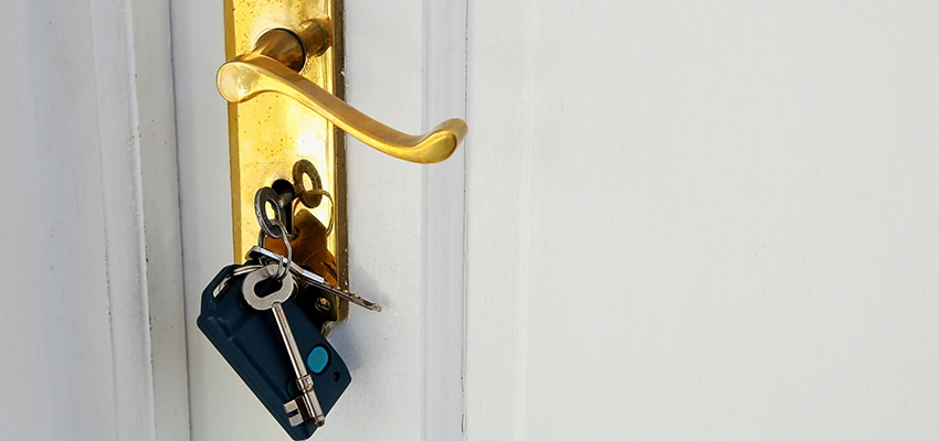 Broken Door Key Extraction in University, FL